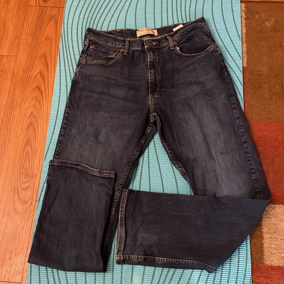 Wranglers Jeans - Picture 3 of 8
